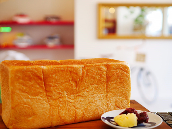 「い志かわ」の高級食パン