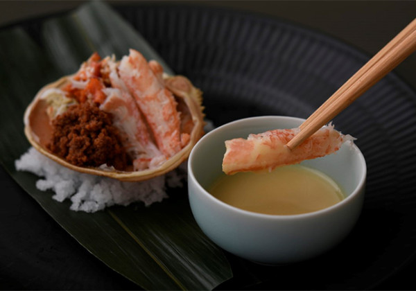 GINZA豉KUKI12月季節のコース　旬皿　 香箱蟹　柚子酢味噌タレ