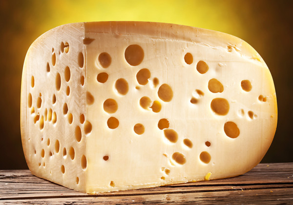 エメンタールチーズの画像